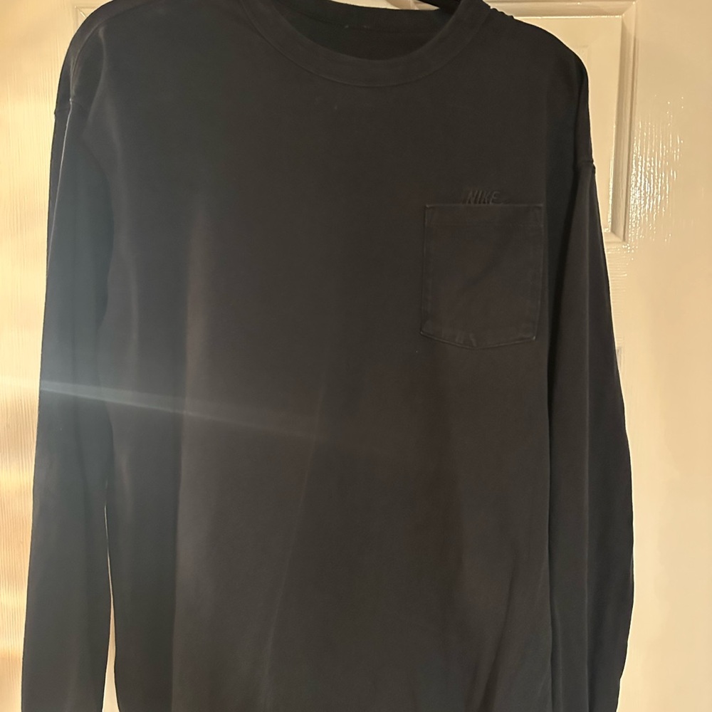 Nike Men's Dark Gray Long Sleeve Tee